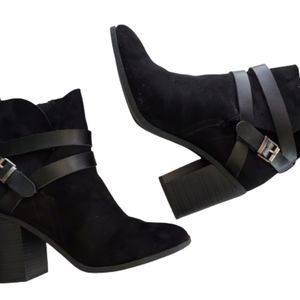 Madden Girl by Steve Madden Eliot Black Suede Ankle Bootie 9.5